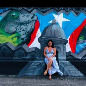 Meet your Posher, Lourdes